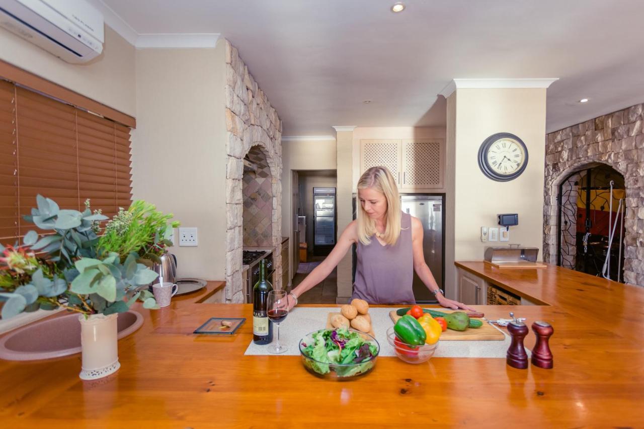 Ferienwohnung Whale Waters Self Catering Gansbaai De Kelders Exterior foto